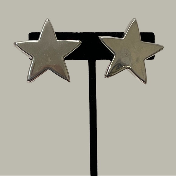 Vintage Silver Tone Large Star Clip On Earrings - Picture 1 of 3